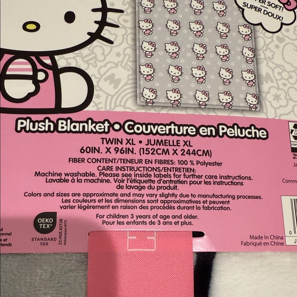 Hello Kitty Pink and Gray Plush Blanket - Picture 5 of 5